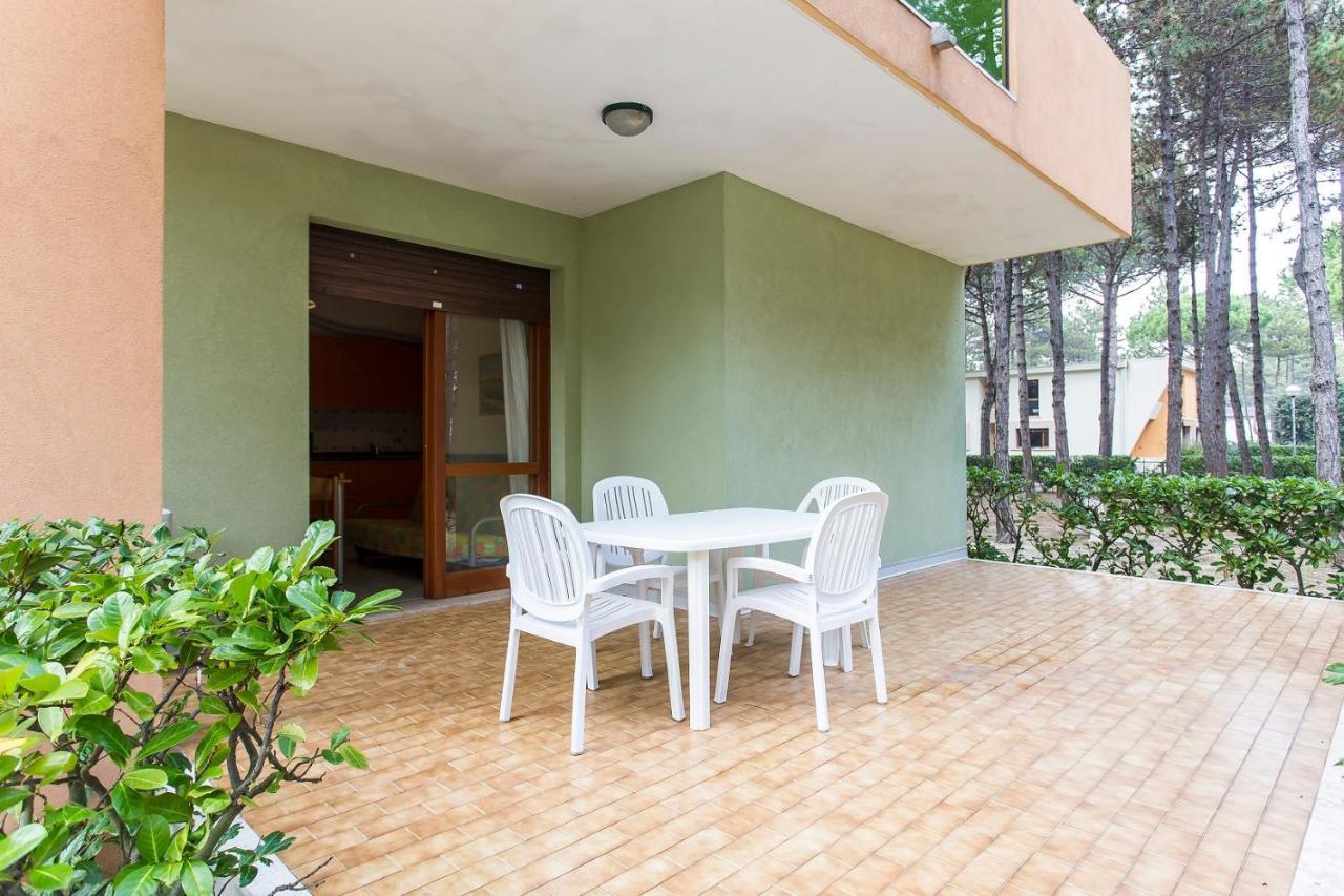 Castello Lägenhet Bibione Exteriör bild
