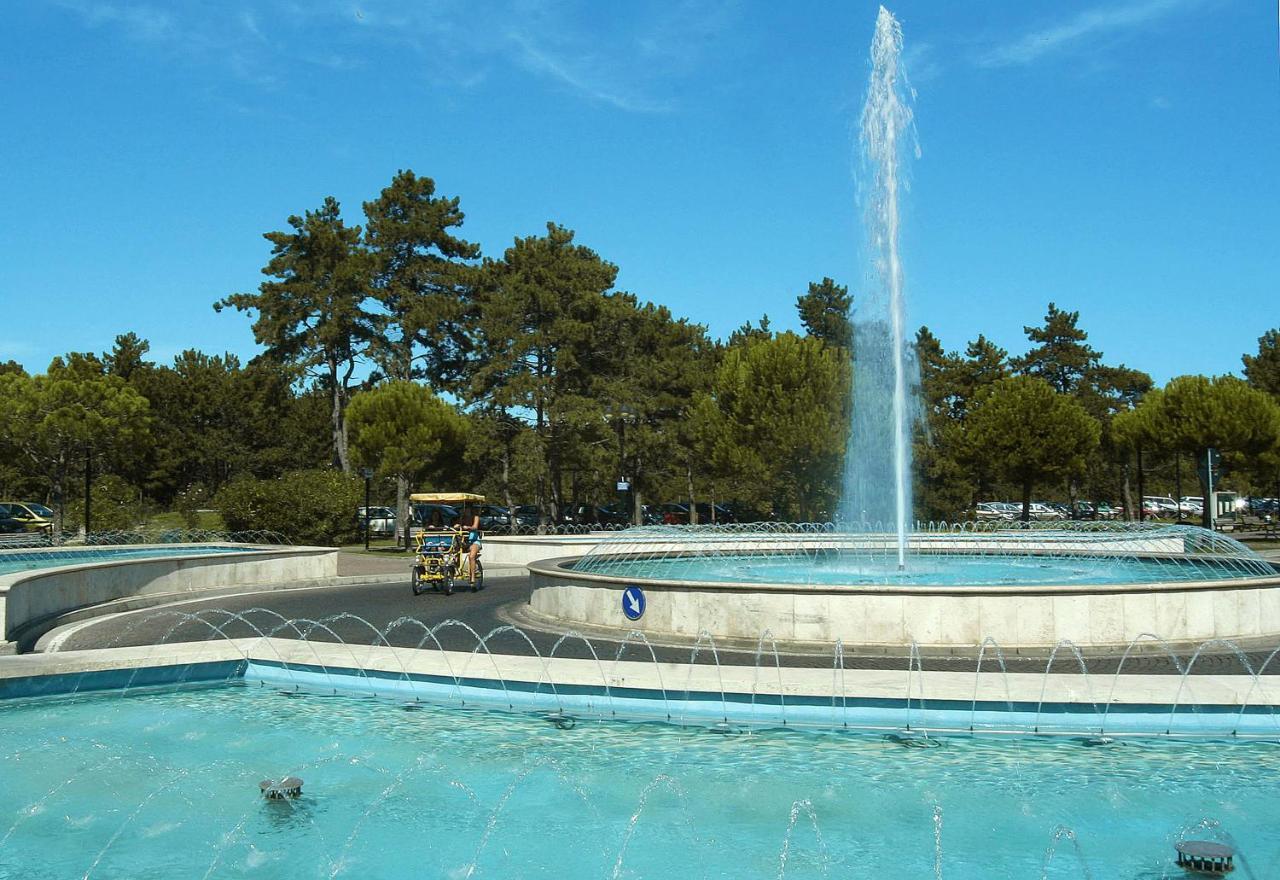 Castello Lägenhet Bibione Exteriör bild